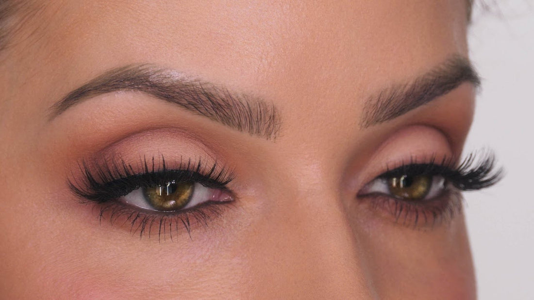 How to Apply Nude Eyeshadow to Make Eyes Look Brighter